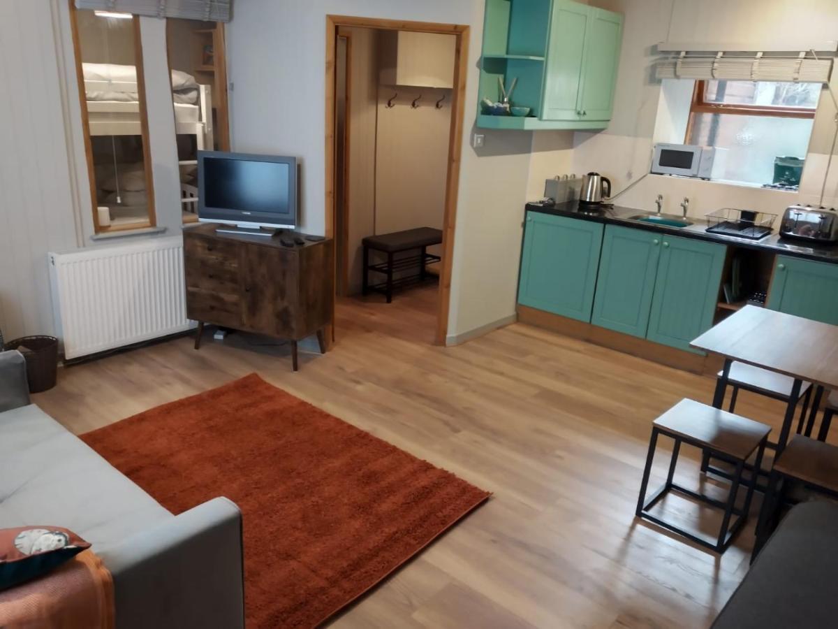 Self Contained Flat In Llanfyllin Powys Apartman Kültér fotó